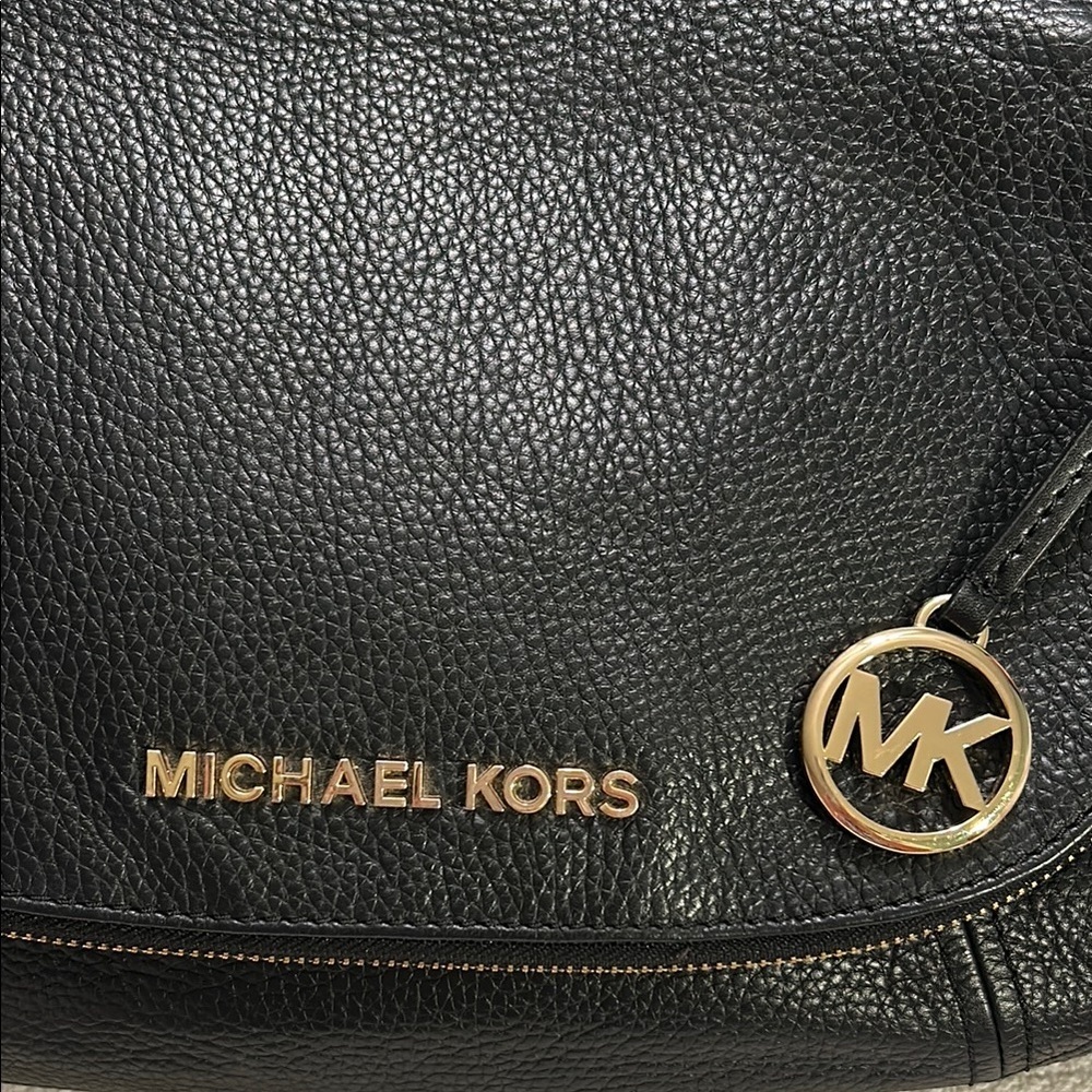 MICHAEL KORS Black Crossbody Bag - Picture 3 of 8